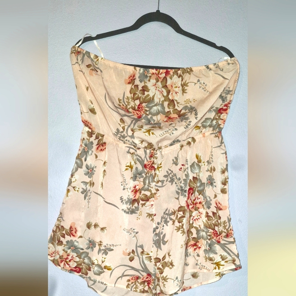 Beautiful, pink, flowered, XL, romper!
